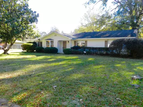 1415 Springdale Dr, Jackson, MS 39211 photo 2