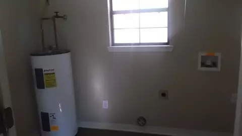 194 Hannah Cir, Braxton, MS 39044 photo 8
