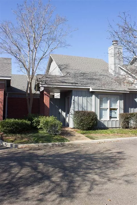 407 River Pl, Jackson, MS 39211 photo 1