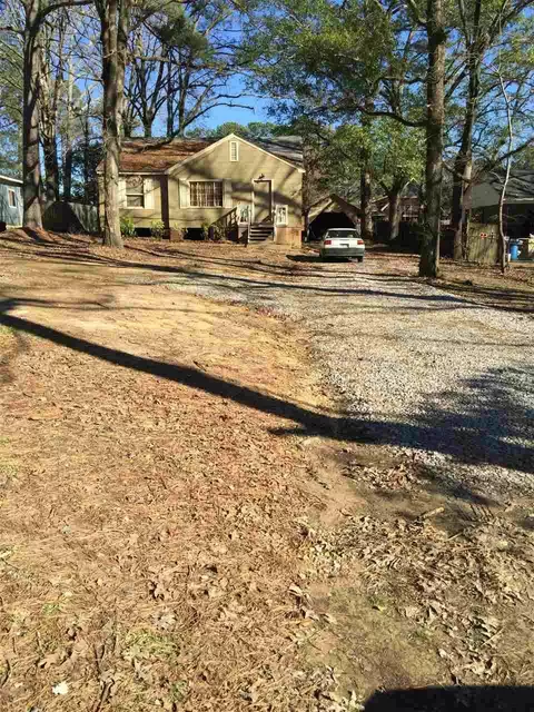 222 Lea Cir, Jackson, MS 39204 photo 1