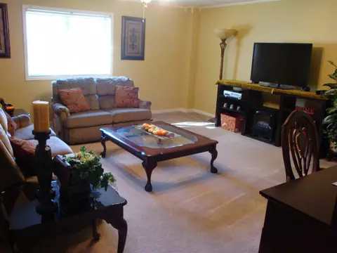 1158 Autumn St, Jackson, MS 39212 photo 3