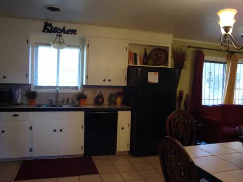 1158 Autumn St, Jackson, MS 39212 photo 9