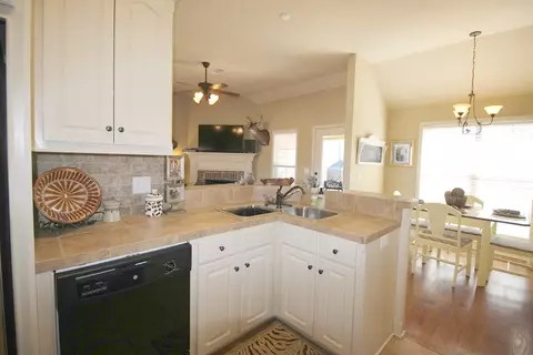 330 Austin Cir, Brandon, MS 39047 photo 15