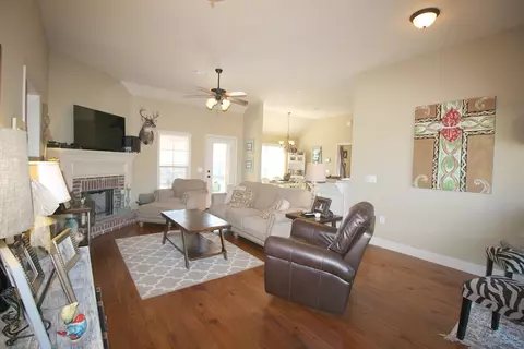 330 Austin Cir, Brandon, MS 39047 photo 4