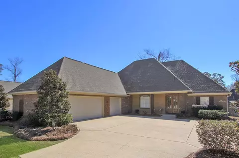 136 W Legacy Dr, Brandon, MS 39042 photo 1