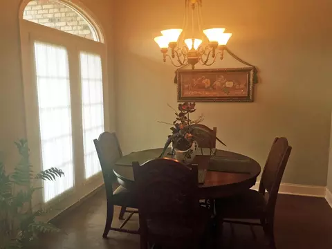 136 Raulston Dr, Byram, MS 39272 photo 9