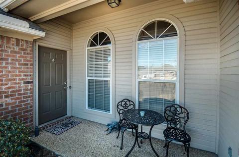 512 E Knights Cv, Brandon, MS 39047 photo 4