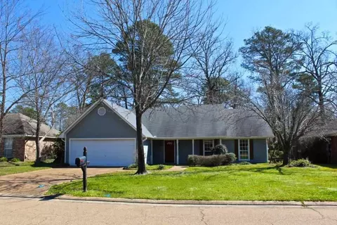 4013 Bay Bridge Dr, Flowood, MS 39232 photo 1