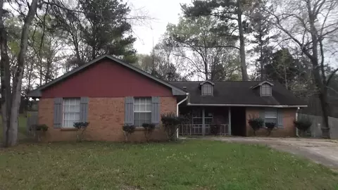 5301 Brookhollow Dr, Jackson, MS 39212 photo 1