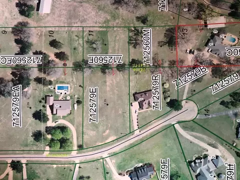 1117 Lake View Dr, Summit, MS 39666 photo 1