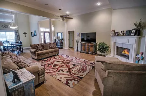 202 Glenside Dr, Brandon, MS 39042 photo 11