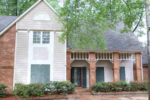 217 E Lake Dr, Brandon, MS 39047 photo 2