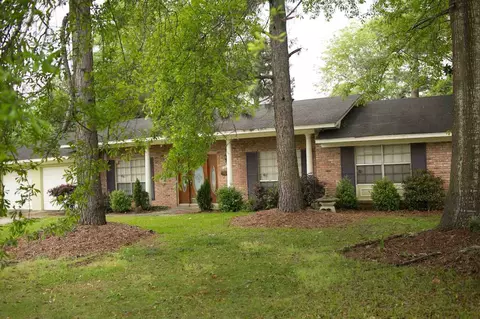 1209 Winnrose St, Jackson, MS 39211 photo 2