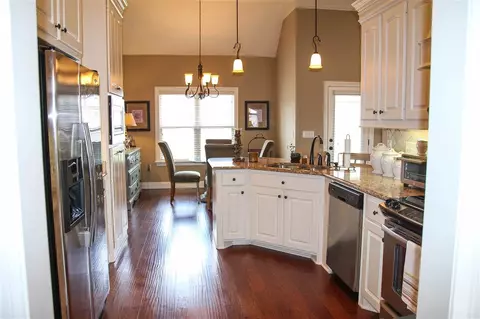 402 Julee Cir, Brandon, MS 39042 photo 32