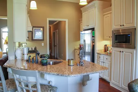 402 Julee Cir, Brandon, MS 39042 photo 3