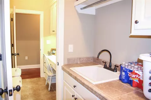 402 Julee Cir, Brandon, MS 39042 photo 33