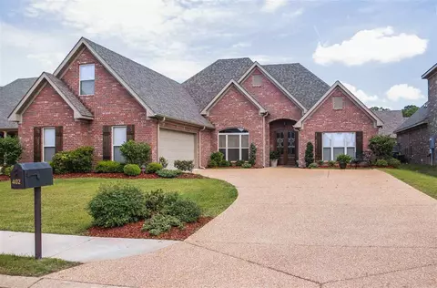 402 Julee Cir, Brandon, MS 39042 photo 1