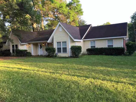 1461 Tracewood Dr, Jackson, MS 39211 photo 1