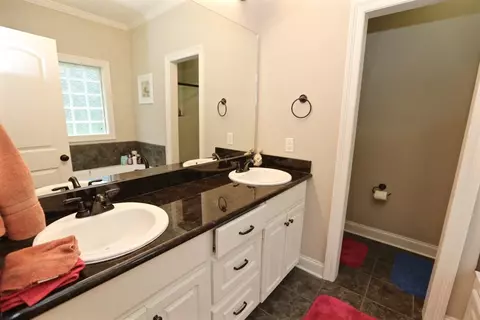 231 Brigade Ave, Canton, MS 39046 photo 10