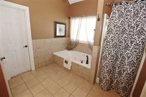 244 Greensview Dr, Brandon, MS 39047 photo 14
