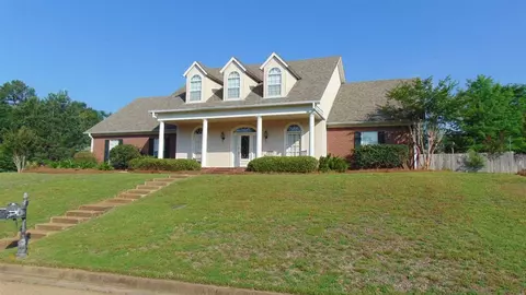 201 Overlook Dr, Brandon, MS 39042 photo 1