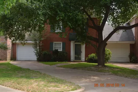 10 Oakford Ct, Jackson, MS 39211 photo 2