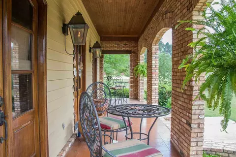 215 Allen Dr, Brandon, MS 39047 photo 4