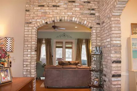 215 Allen Dr, Brandon, MS 39047 photo 7