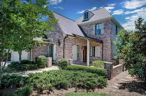 109 Vinings Dr, Madison, MS 39110 photo 1