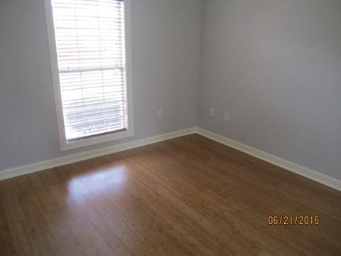 136 Eastside Dr, Brandon, MS 39047 photo 17