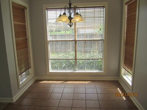 136 Eastside Dr, Brandon, MS 39047 photo 6