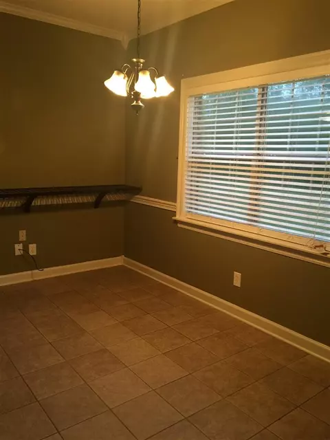 253 Charlene Dr, Byram, MS 39272 photo 8