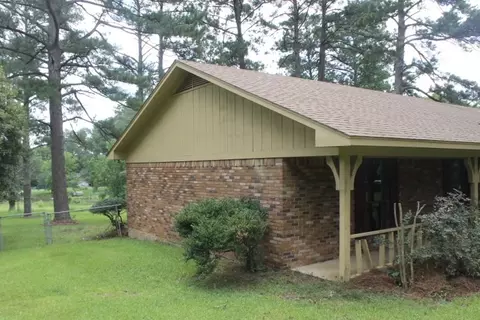 3918 Forest Lake Dr, Jackson, MS 39212 photo 3