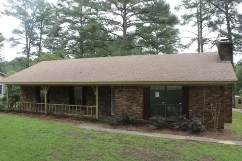 3918 Forest Lake Dr, Jackson, MS 39212 photo 1