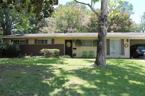 271 Sun Dr, Jackson, MS 39211 photo 1