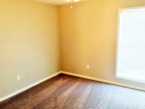445 Pecan Cir, Brandon, MS 39042 photo 8