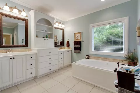 2066 Centre Pointe Dr, Brandon, MS 39042 photo 11