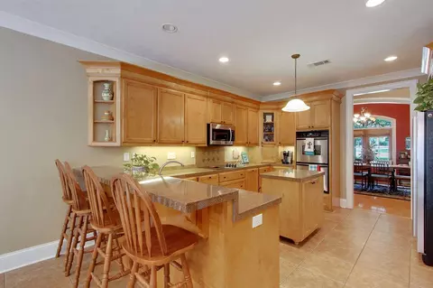 2066 Centre Pointe Dr, Brandon, MS 39042 photo 7