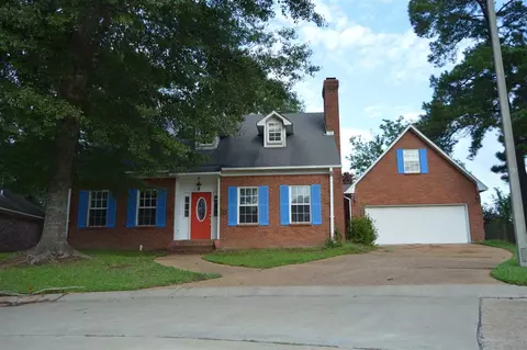 540 Bay Pointe Cir, Brandon, MS 39047 photo 1