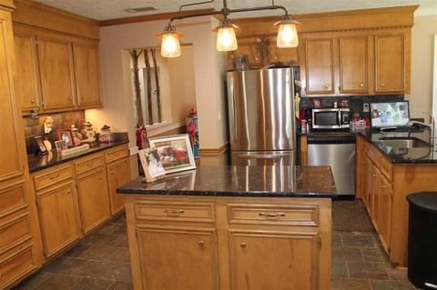 17335 Midway Rd, Terry, MS 39170 photo 9