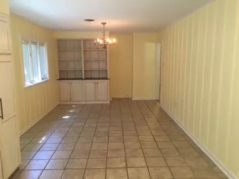 135 Chiswick Cir, Jackson, MS 39211 photo 5