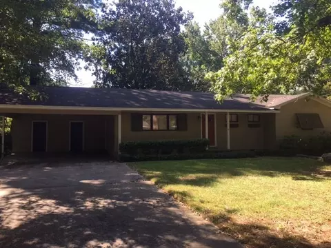 135 Chiswick Cir, Jackson, MS 39211 photo 1