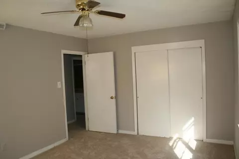 1330 Springdale Dr, Jackson, MS 39211 photo 8