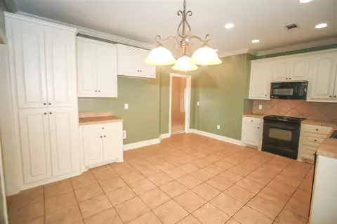 127 Stapleton Dr, Canton, MS 39046 photo 7