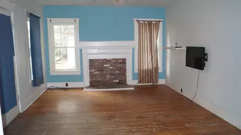 909 Madison St, Jackson, MS 39202 photo 2