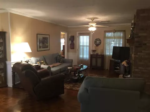 1122 Winnrose St, Jackson, MS 39211 photo 4