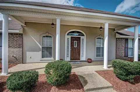 111 Carl Cir, Byram, MS 39272 photo 1
