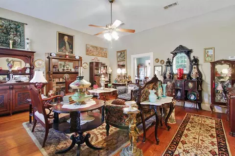 200 Pearl St, Brandon, MS 39042 photo 4