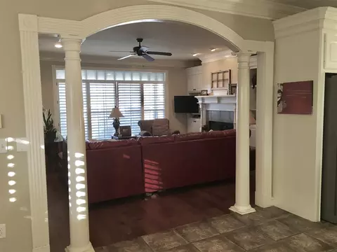 215 Lake Cir, Madison, MS 39110 photo 14