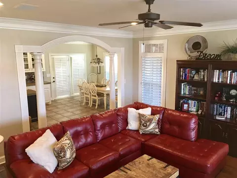 215 Lake Cir, Madison, MS 39110 photo 12
